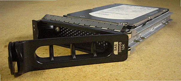 DELL SEAGATE 300GB 10K SAS HDD - ST3300555SS WITH DELL CADDY