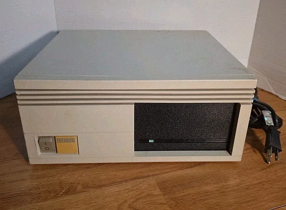 Digital DEC 50 Pin SCSI Enclosure RZ55-FA with RZ55E 5.25" Hard Drive